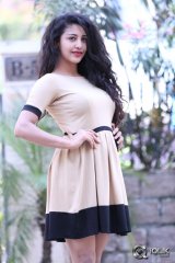 Daksha Nagarkar Interview About Hora Hori